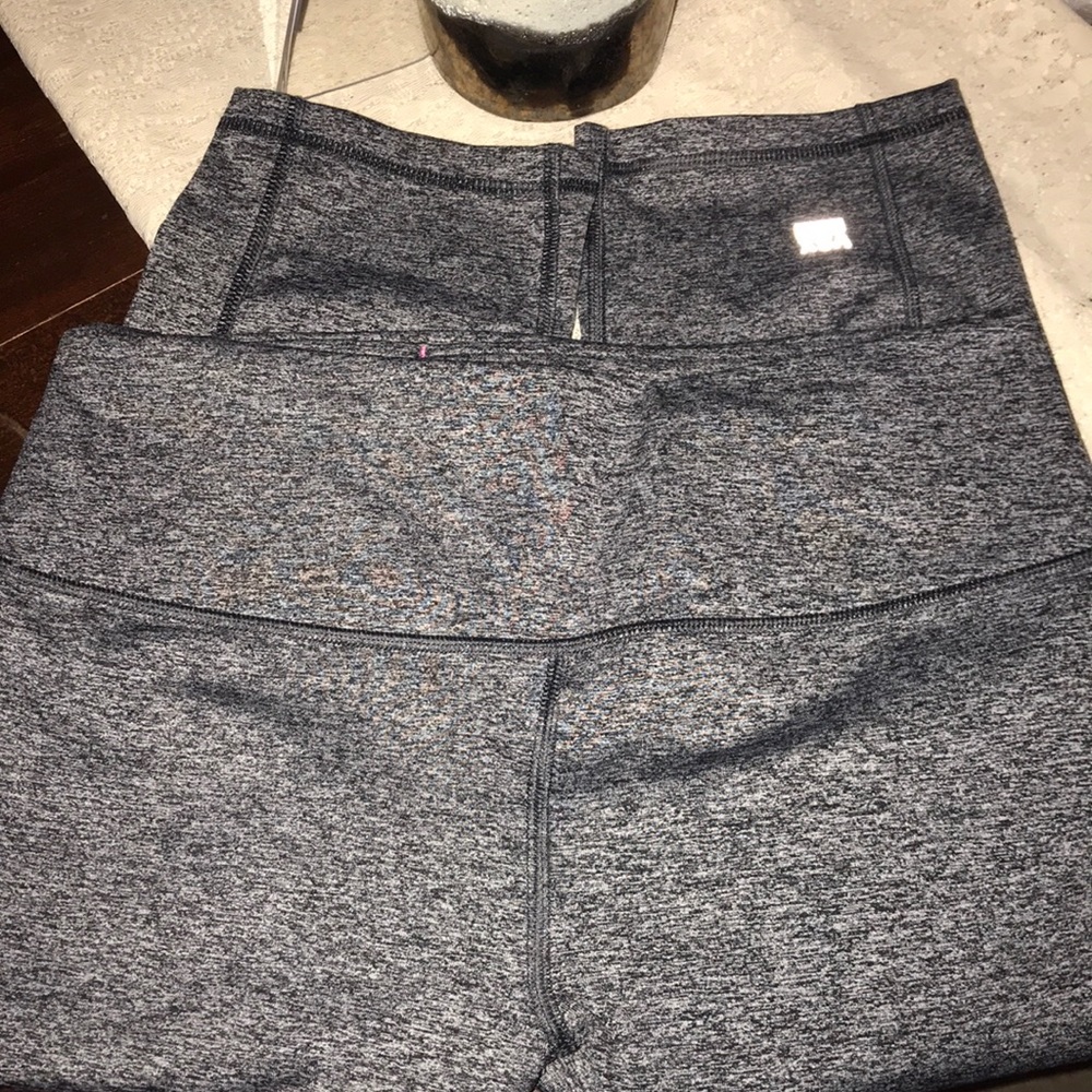 Victoria’s Secret knockout crop